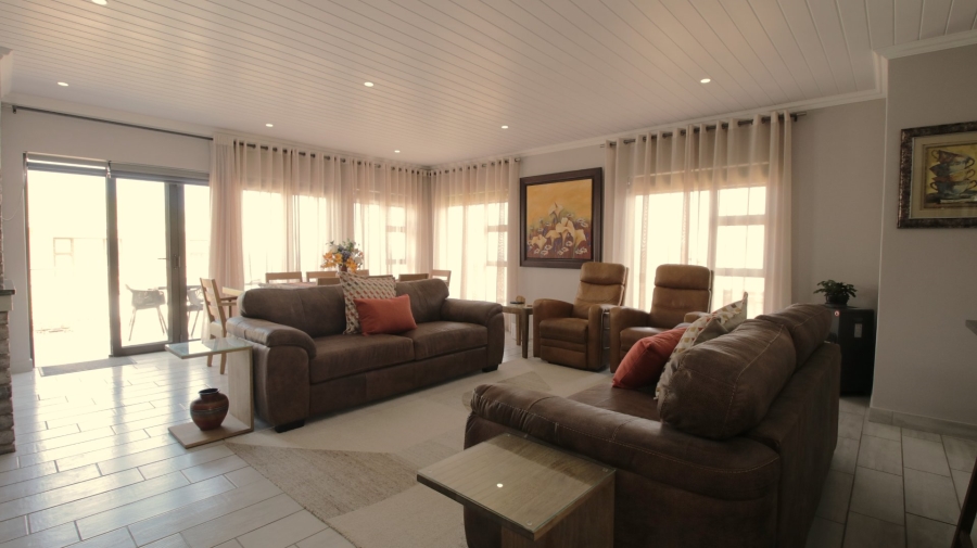 5 Bedroom Property for Sale in Dana Bay Western Cape